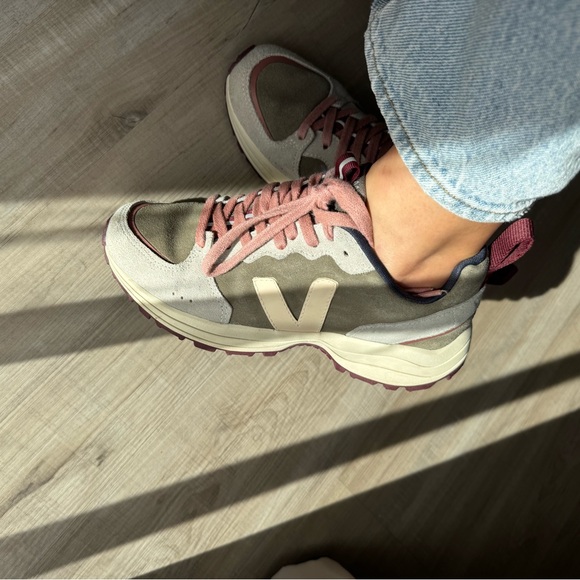 Veja Venturi Suede - Picture 7 of 10